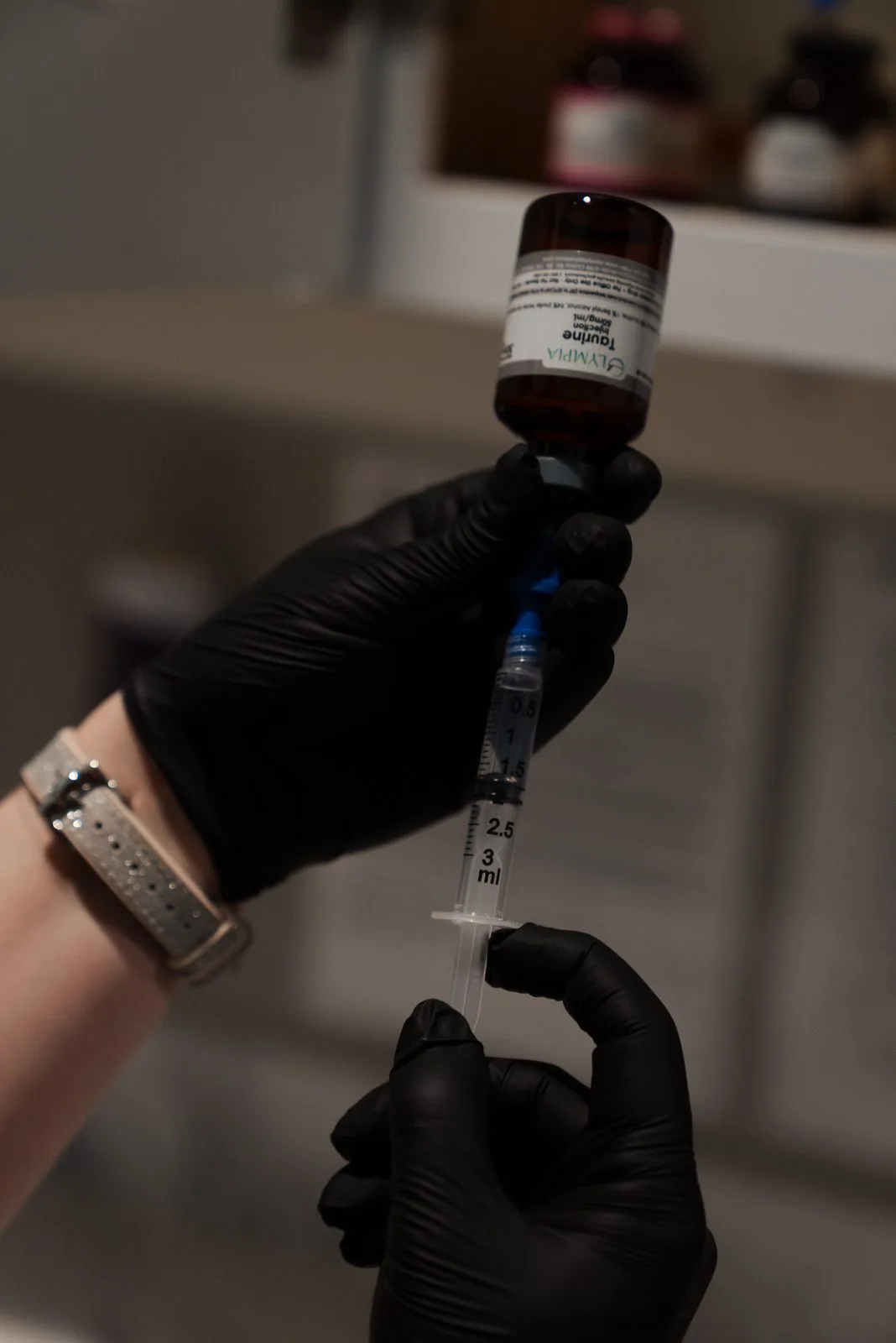 REVIVE PA-C consulting before an executive IV drip